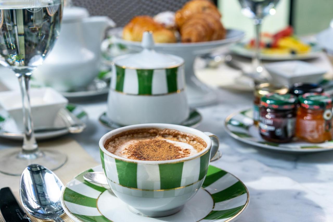 Alvear Icon Hotel Buenos Aires Eksteriør billede A cup of cappuccino
