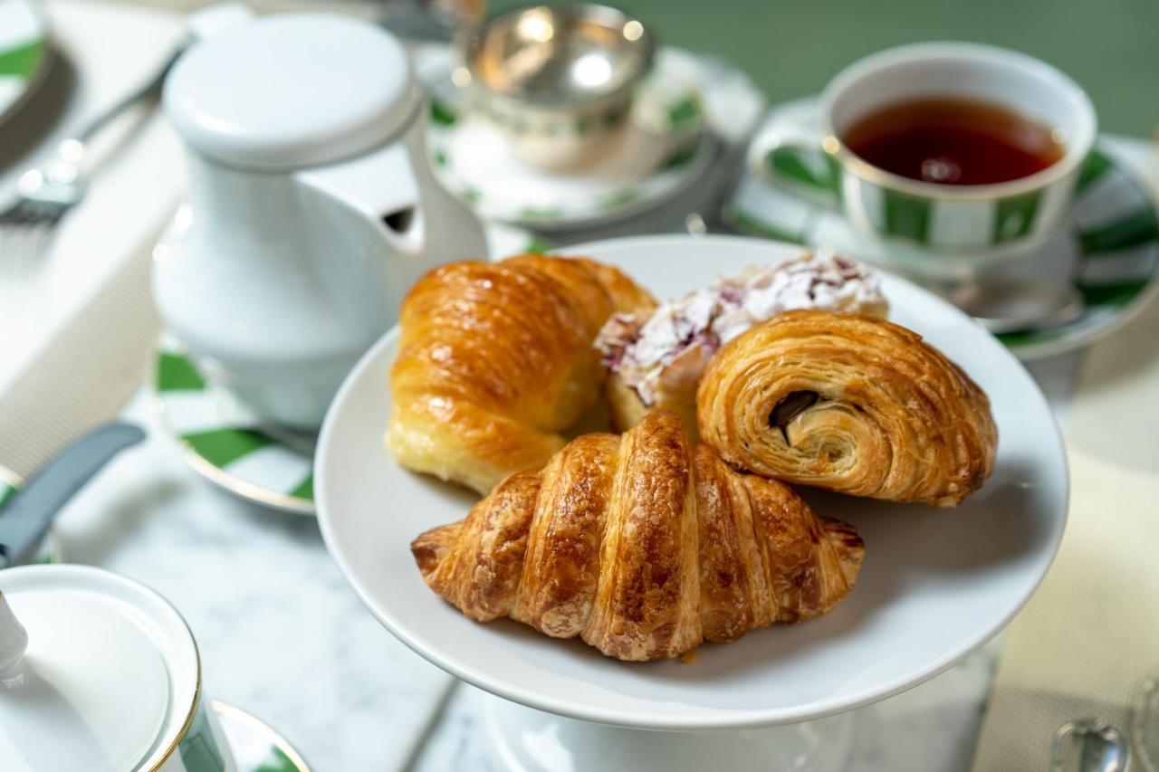 Alvear Icon Hotel Buenos Aires Eksteriør billede Croissants